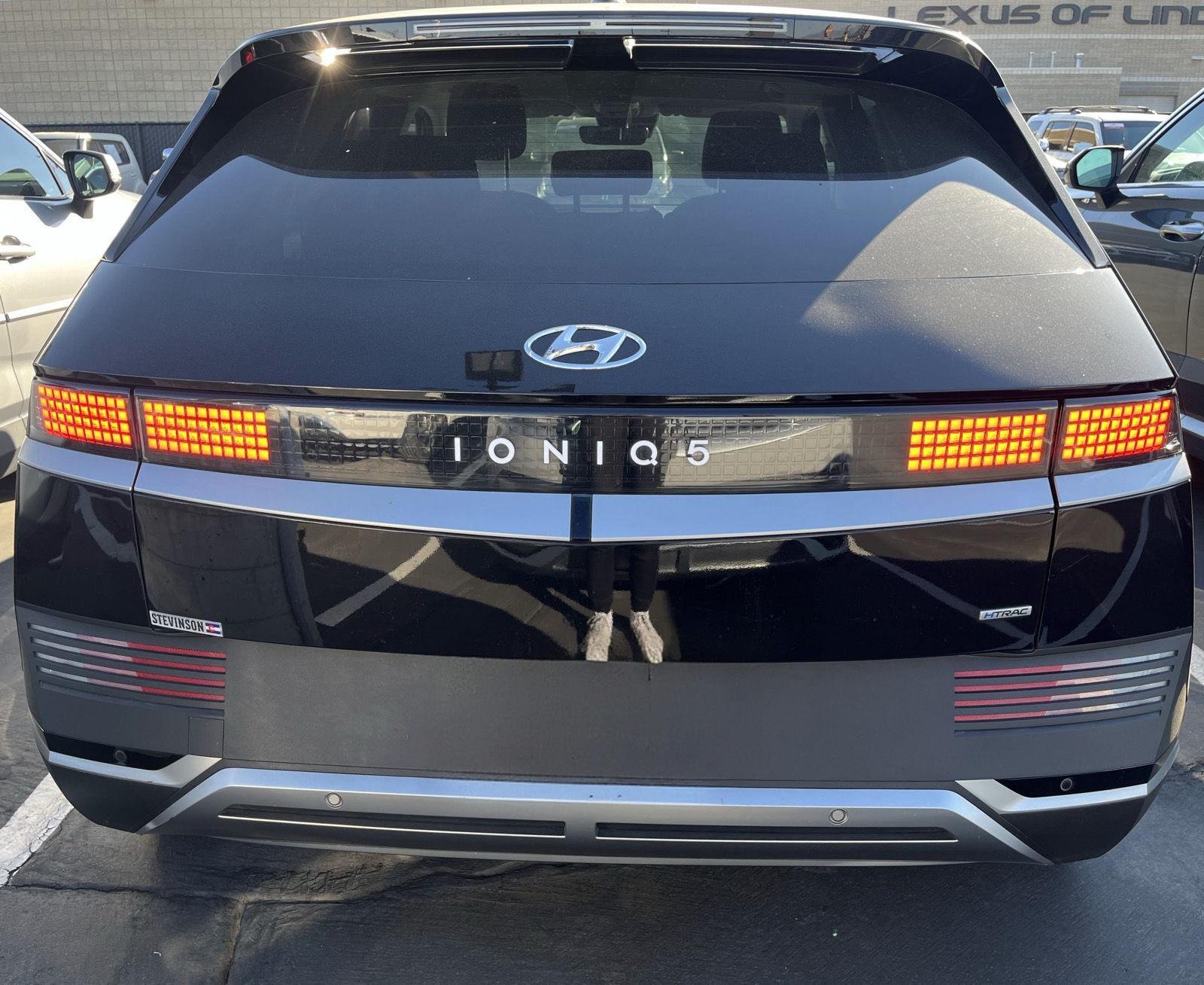 Certified Used 2024 Abyss Black Hyundai SEL image 4