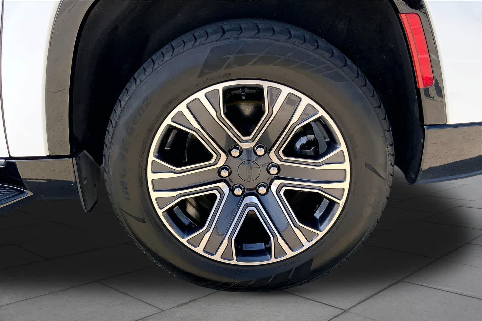 Used 2024 Bright White Clearcoat Jeep Series II image 11