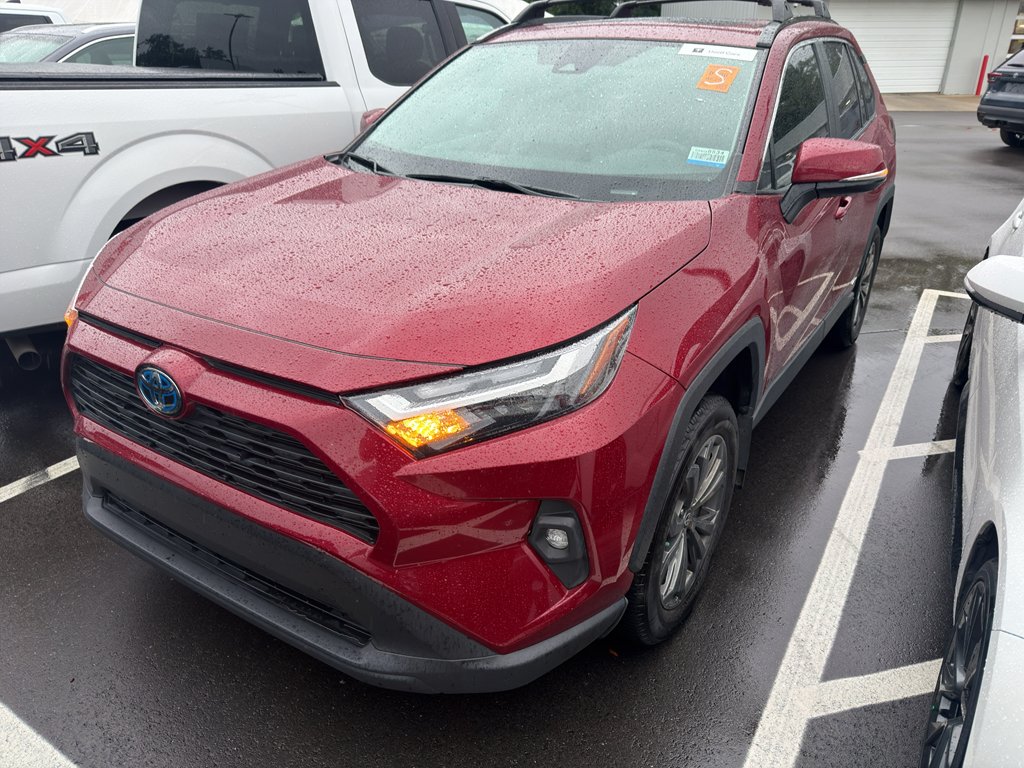 Used 2024 Ruby Flare Pearl Toyota Hybrid XLE Premium image 2