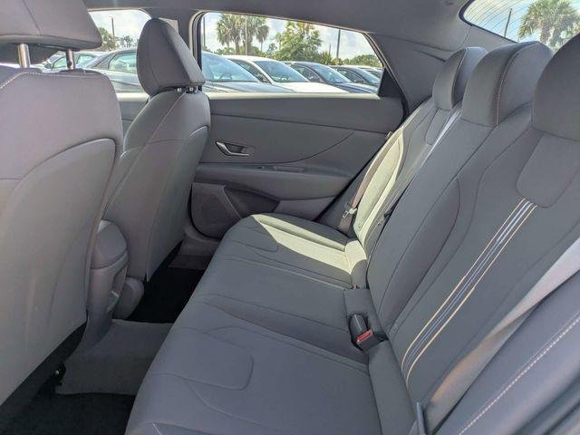 New 2026 White Hyundai SEL Sport image 13
