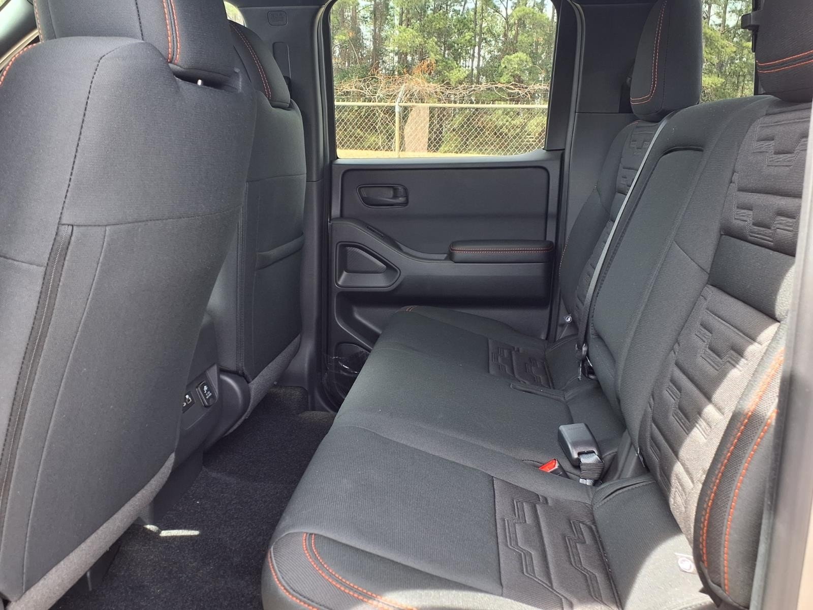 2026 Nissan Frontier Crew Cab PRO-4X® - 9