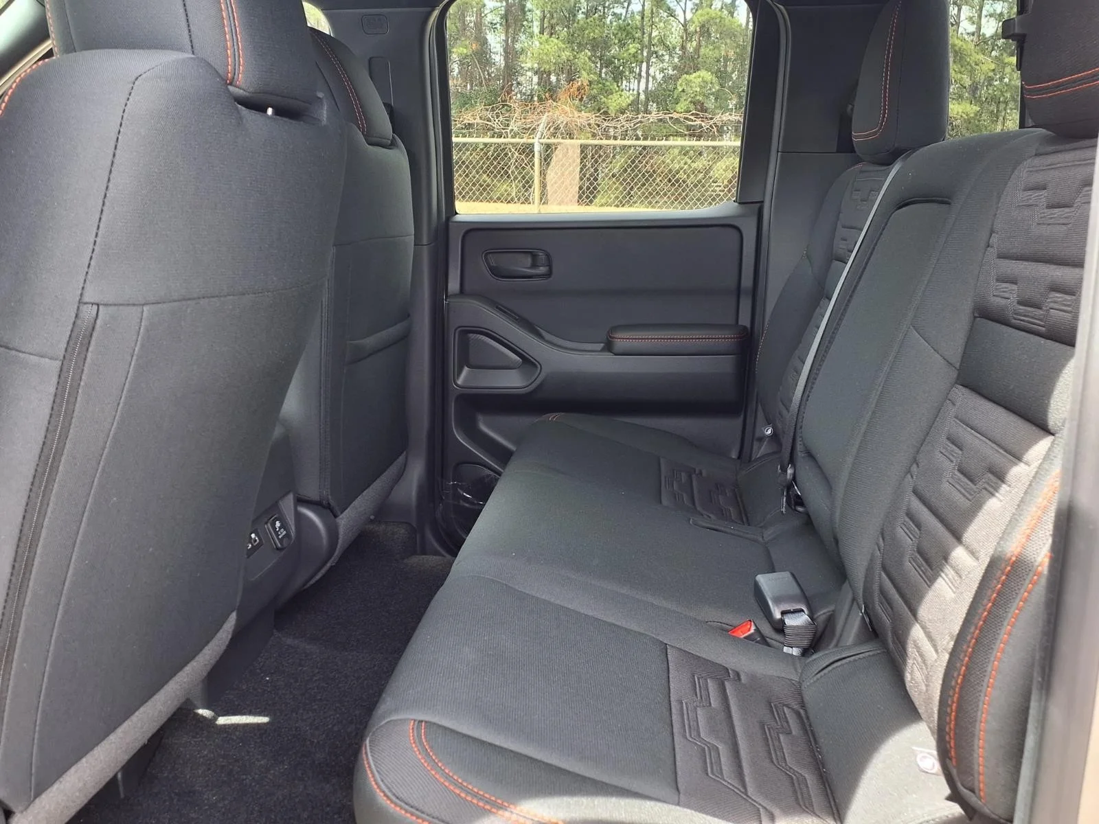 2026 Nissan Frontier Crew Cab PRO-4X® - 9