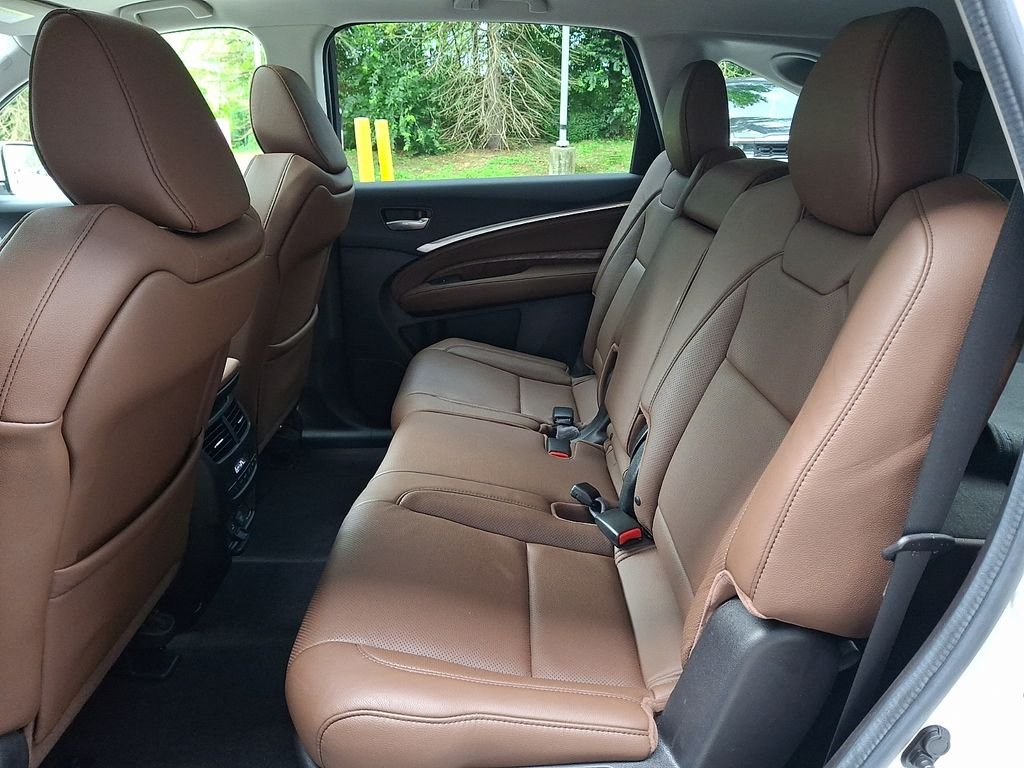 Used 2019 White Acura 3.5L Technology Package image 10