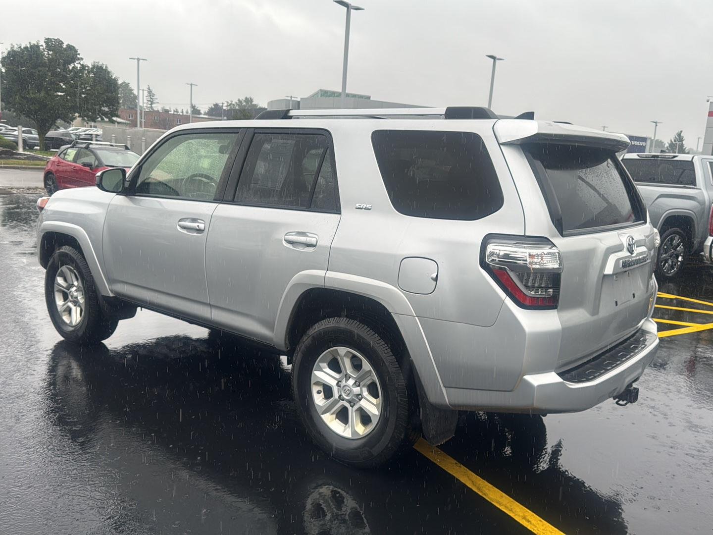Used 2021 Classic Silver Metallic Toyota SR5 image 4