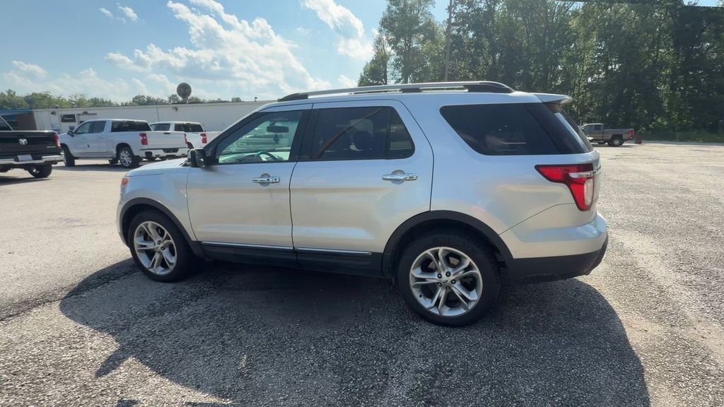 Used 2015 Silver Ford Limited image 6