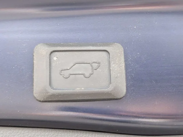 Used 2021 Blue Print/midn Toyota Hybrid XSE image 13