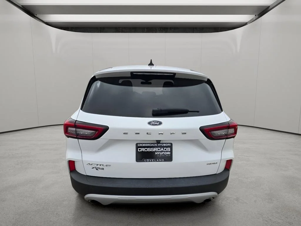 Used 2024 Oxford White Ford Active image 4