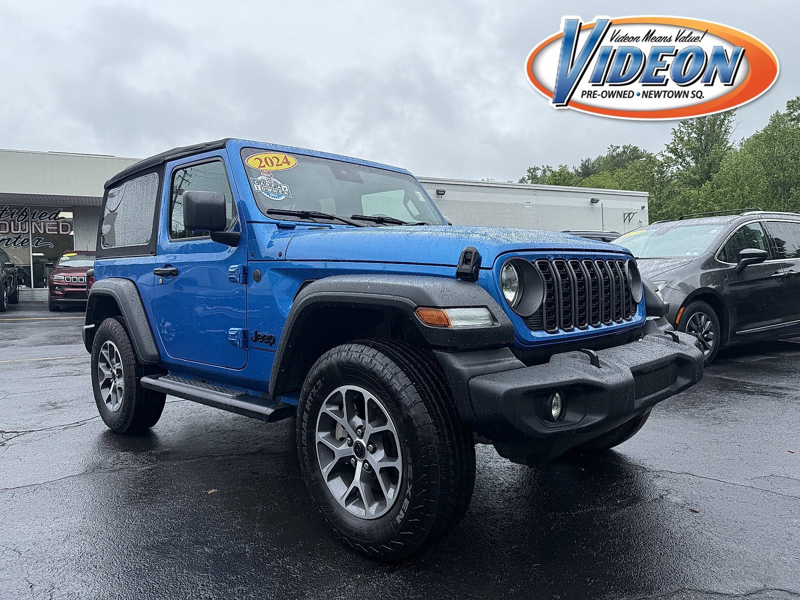 2024 Jeep Wrangler Sport S's photo