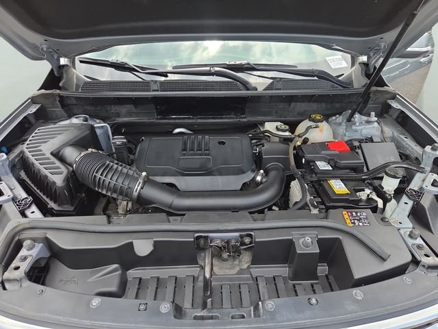 Used 2023 Sterling Metallic GMC SLE image 37