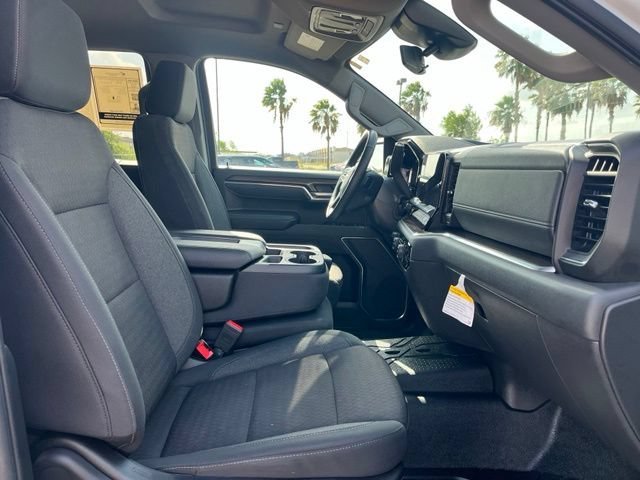 Used 2025 Summit White Chevrolet LT image 21