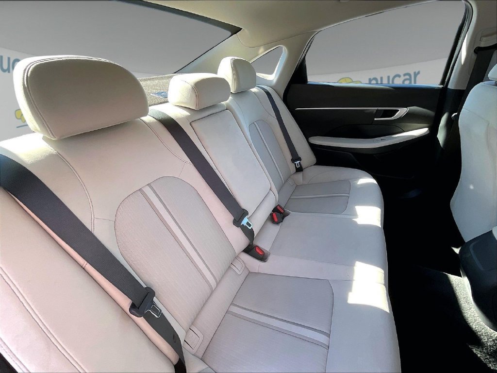 Used 2024 Onyx Black Hyundai SEL image 15