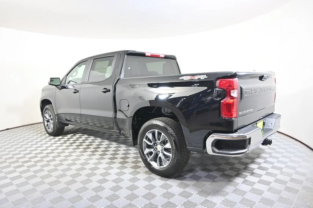 2026 Chevrolet Silverado 1500 LT - Photo 4