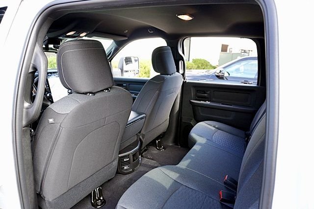 New 2026 Bright White Clear-Coat Exterior Paint RAM Tradesman image 23