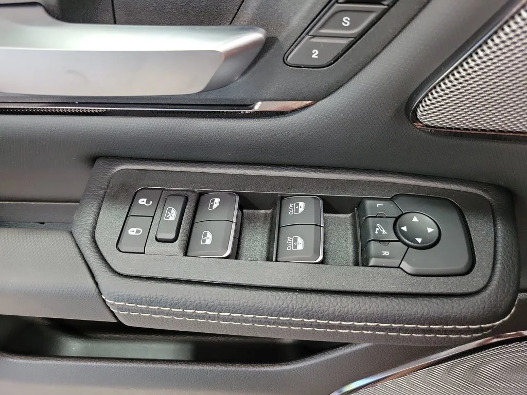 2026 RAM 1500 Rebel - Photo 21