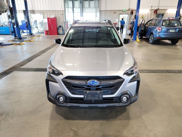 Used 2025 Ice Silver Metallic Subaru Premium image 2