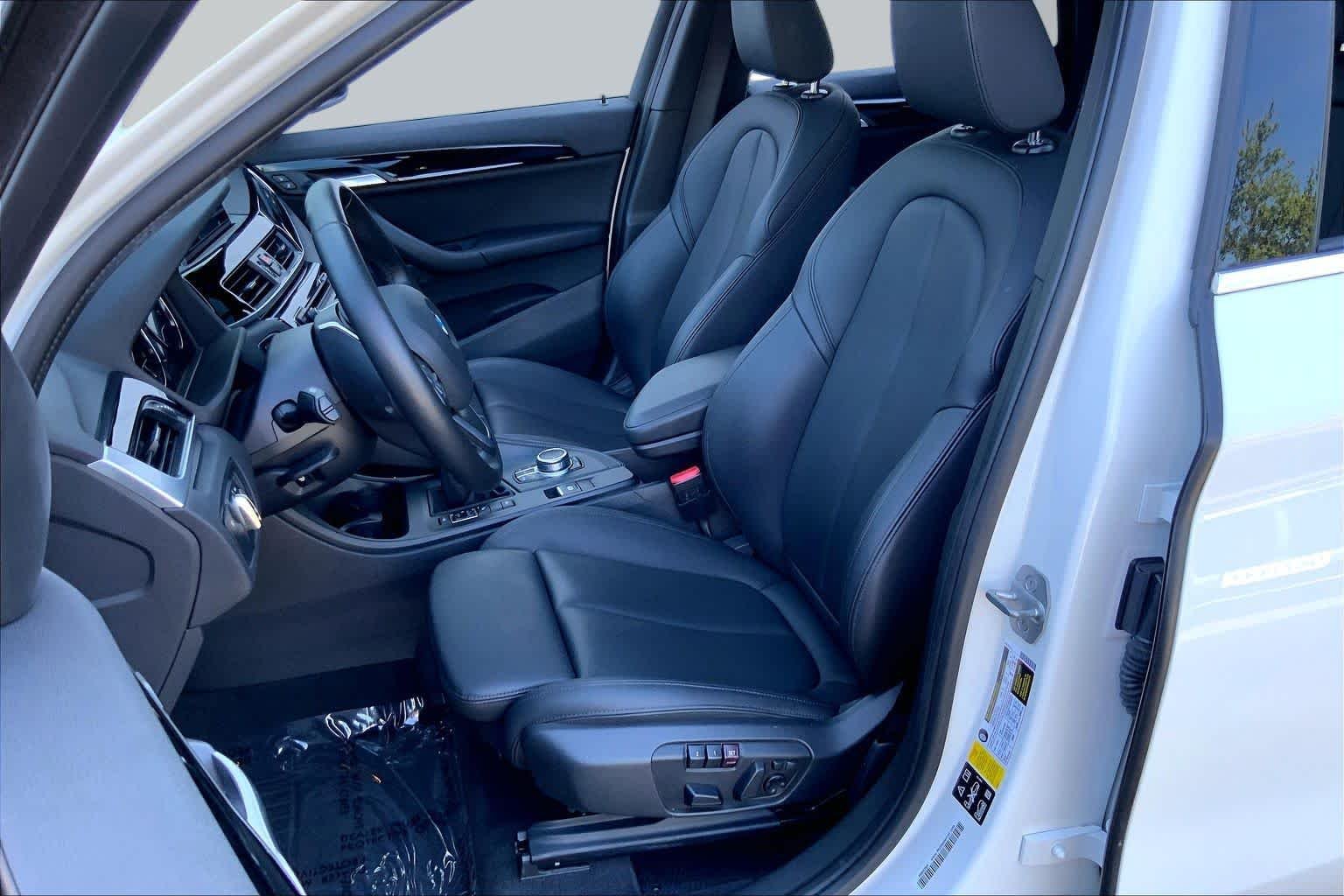 Used 2019 Alpine White BMW xDrive28i image 7