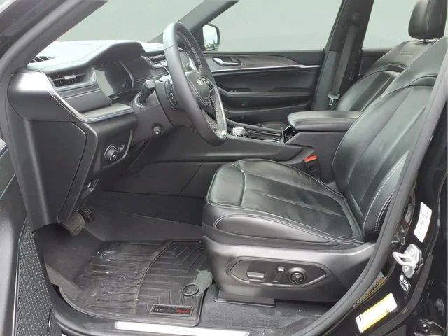 Certified Used 2023 Black Jeep Overland image 20