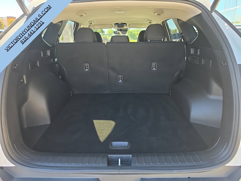Used 2026 White Hyundai SEL image 28