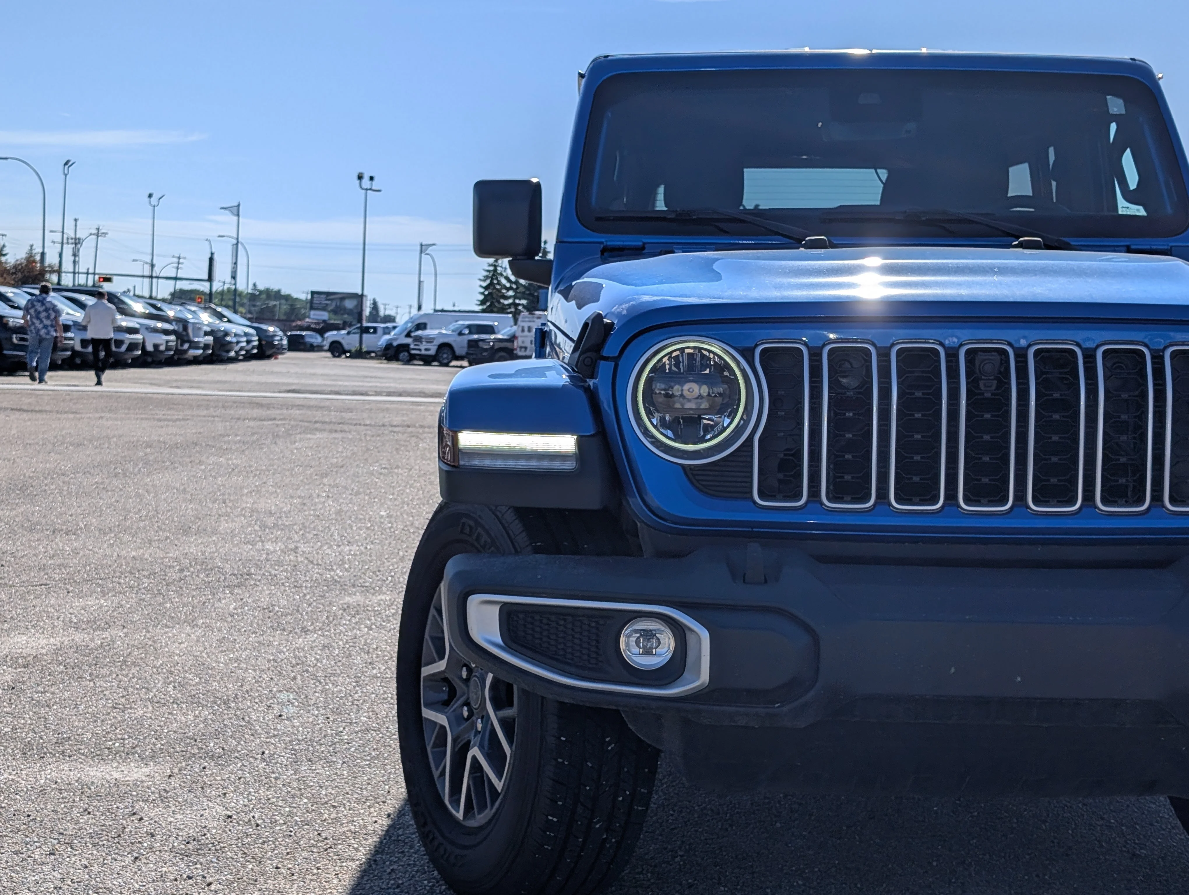 New 2025 Hydro Blue Pearl Jeep Sahara image 11