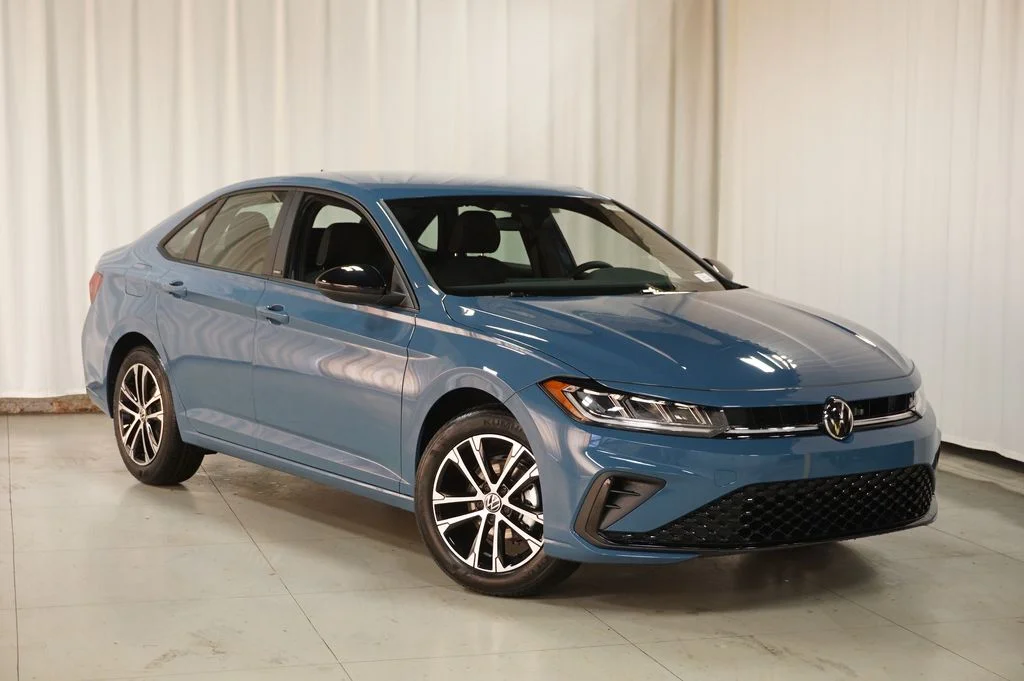 New 2026 Blue Volkswagen 1.5T Sport image 3