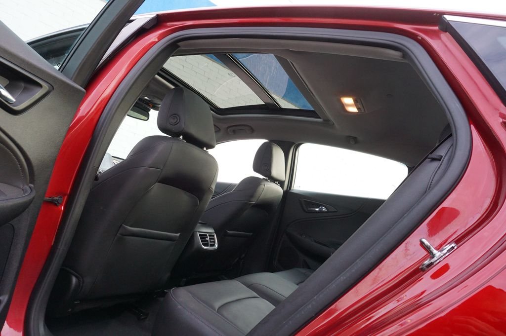 Used 2022 Red Chevrolet LT image 30