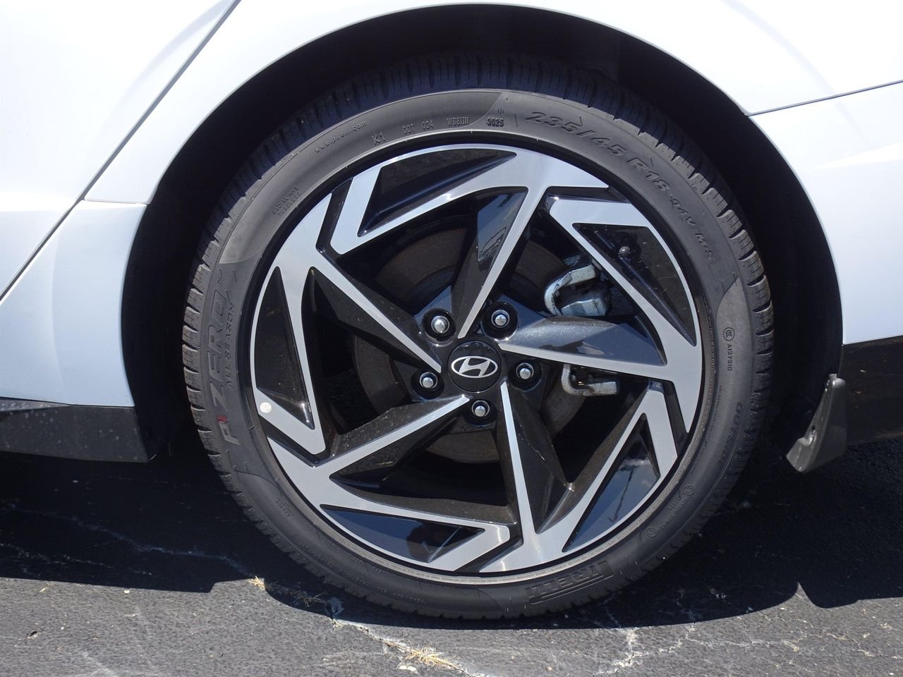 New 2026 White Hyundai SEL Sport image 21