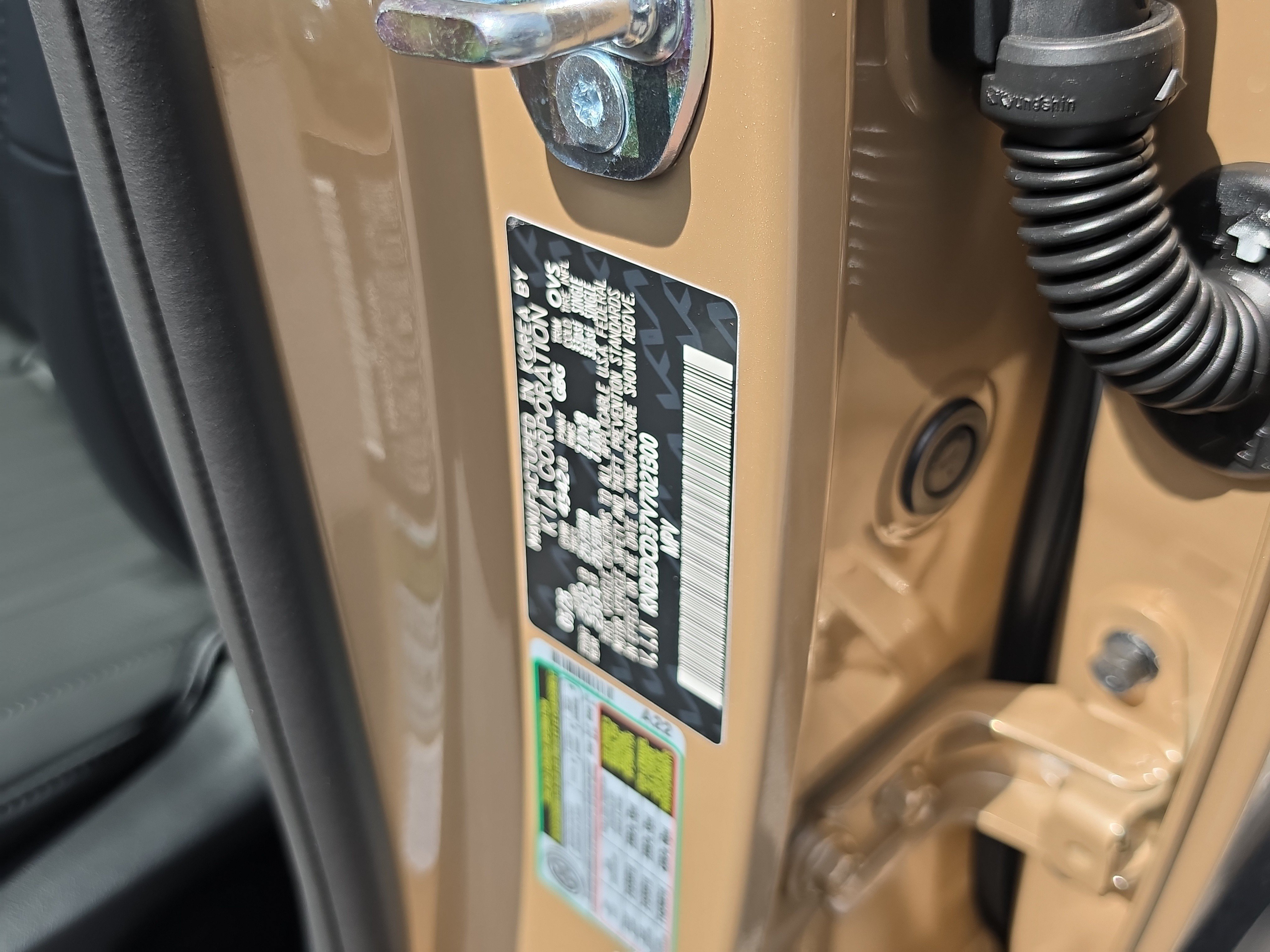New 2027 Terrain Brown Kia X-Line S image 34
