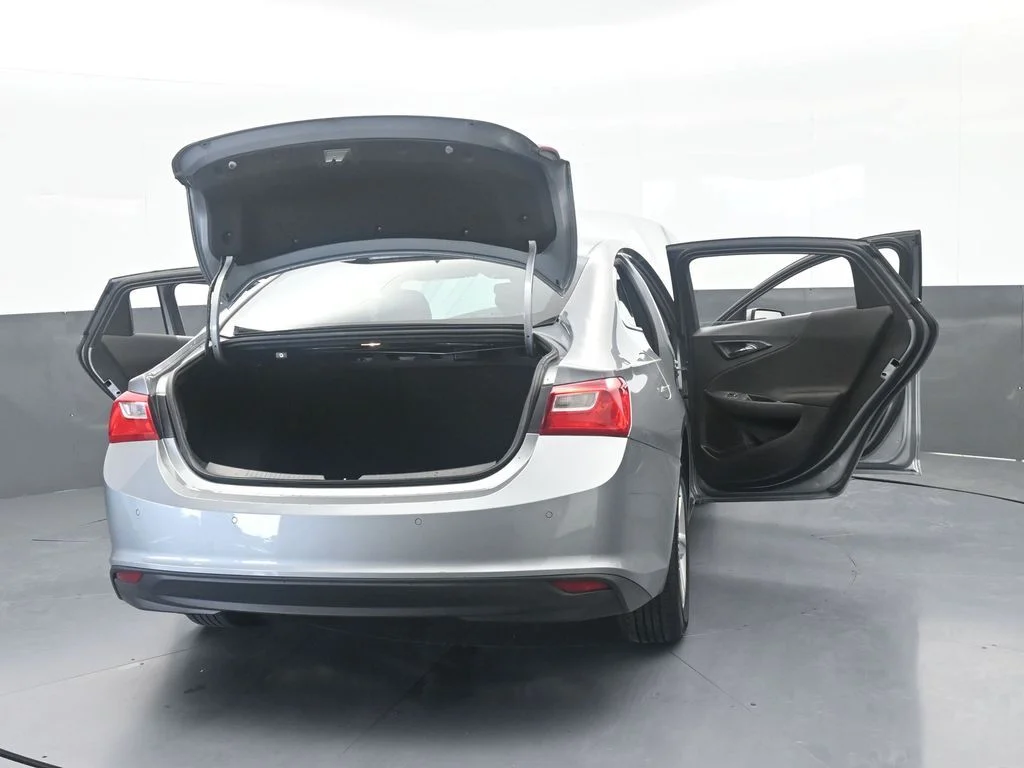 Used 2024 Sterling Gray Metallic Chevrolet LT image 73