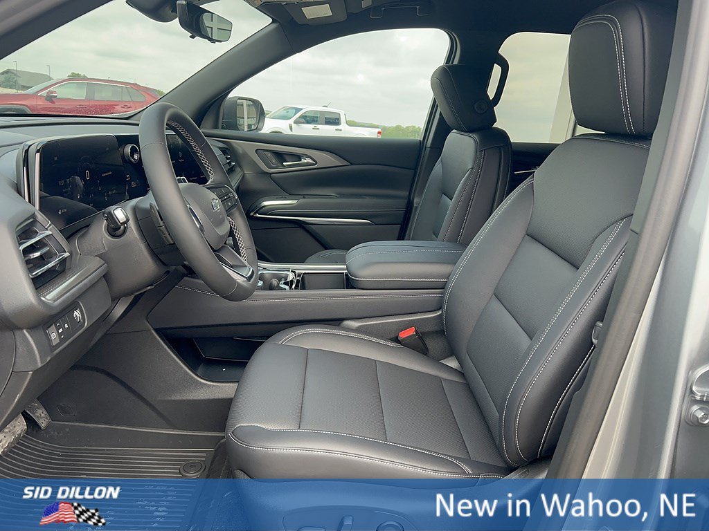 2027 Chevrolet Traverse LT - Photo 9