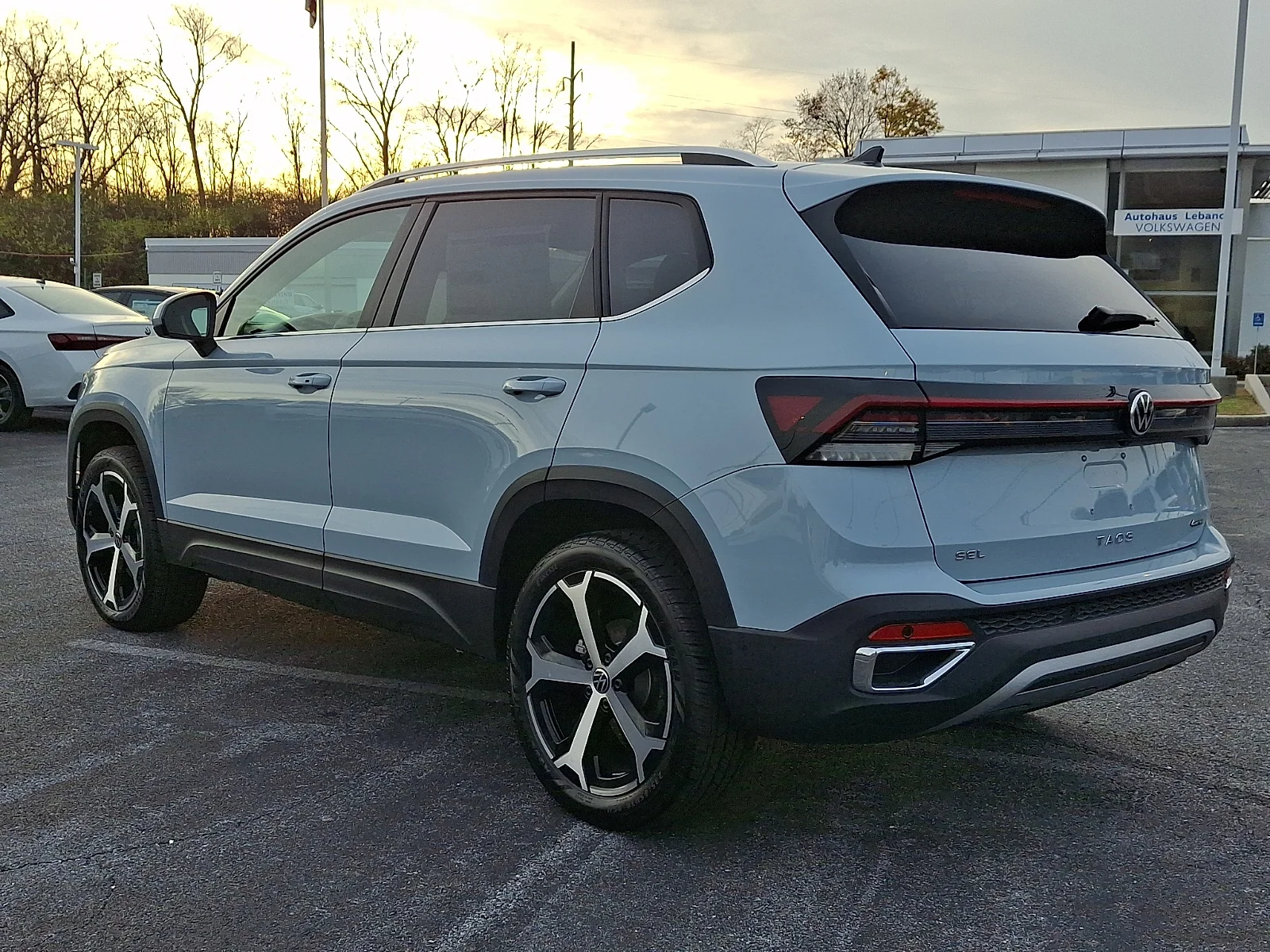 2026 Volkswagen Taos SEL - Photo 4