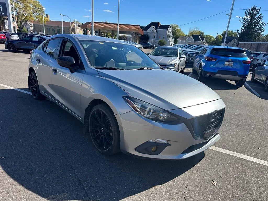 Used 2016 Silver Mazda i Sport image 3