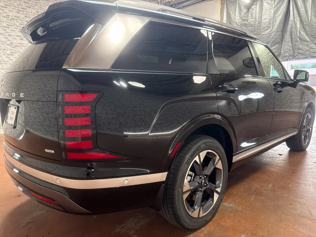 New 2027 Abyss Black Pearl Hyundai Limited image 7