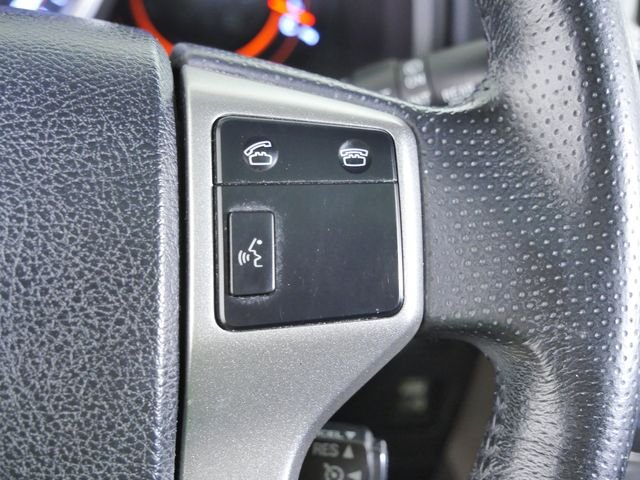 Used 2013 White Toyota Limited image 27