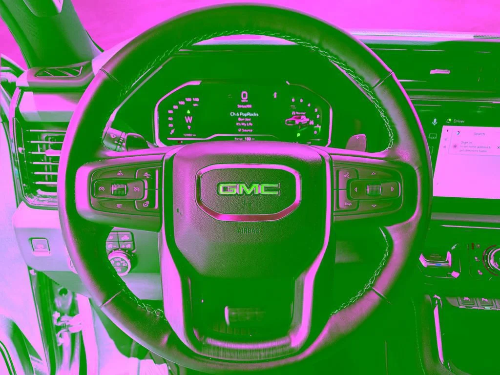 Used 2025 Sterling Metallic GMC AT4 image 20