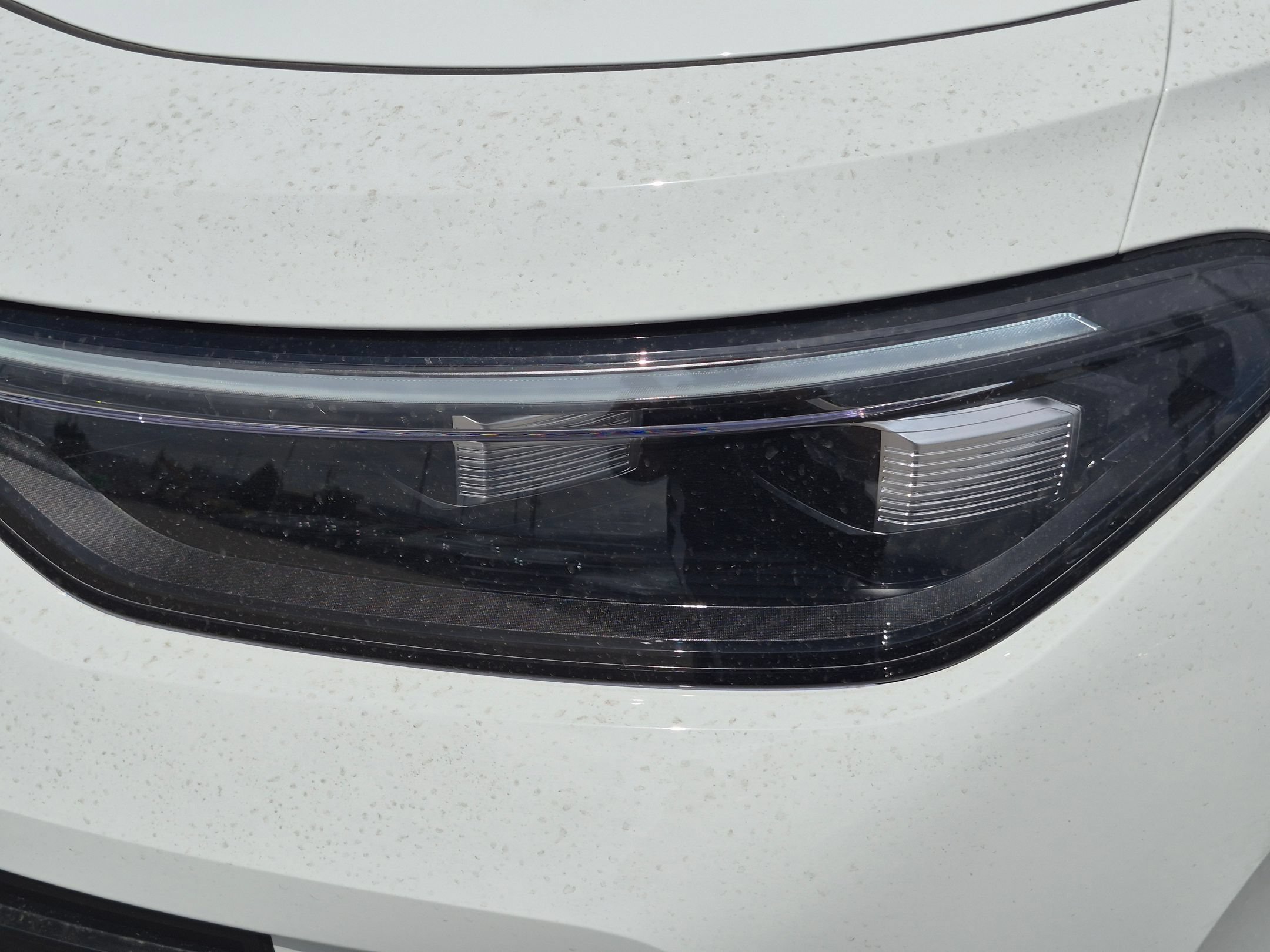 New 2026 Pure White Volkswagen SE image 10