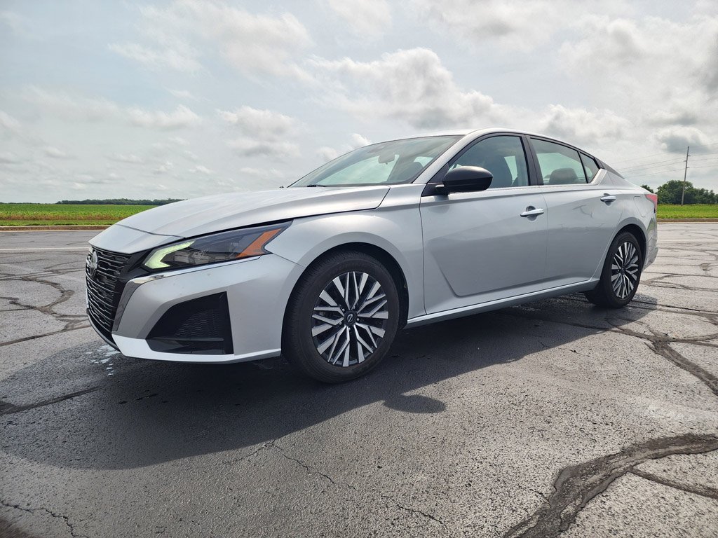 2024 Nissan Altima SV