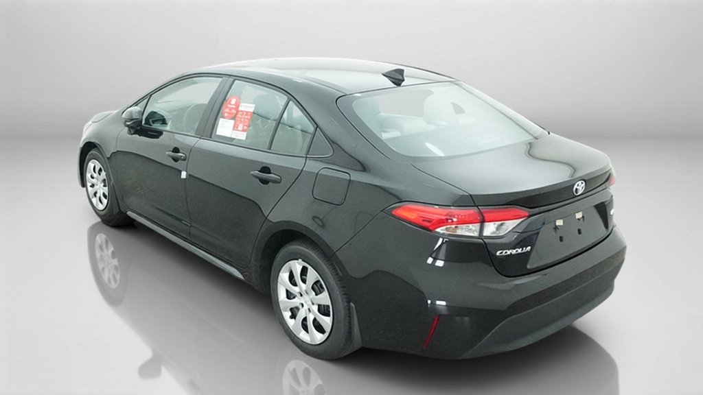 New 2027 Inked Toyota LE image 14