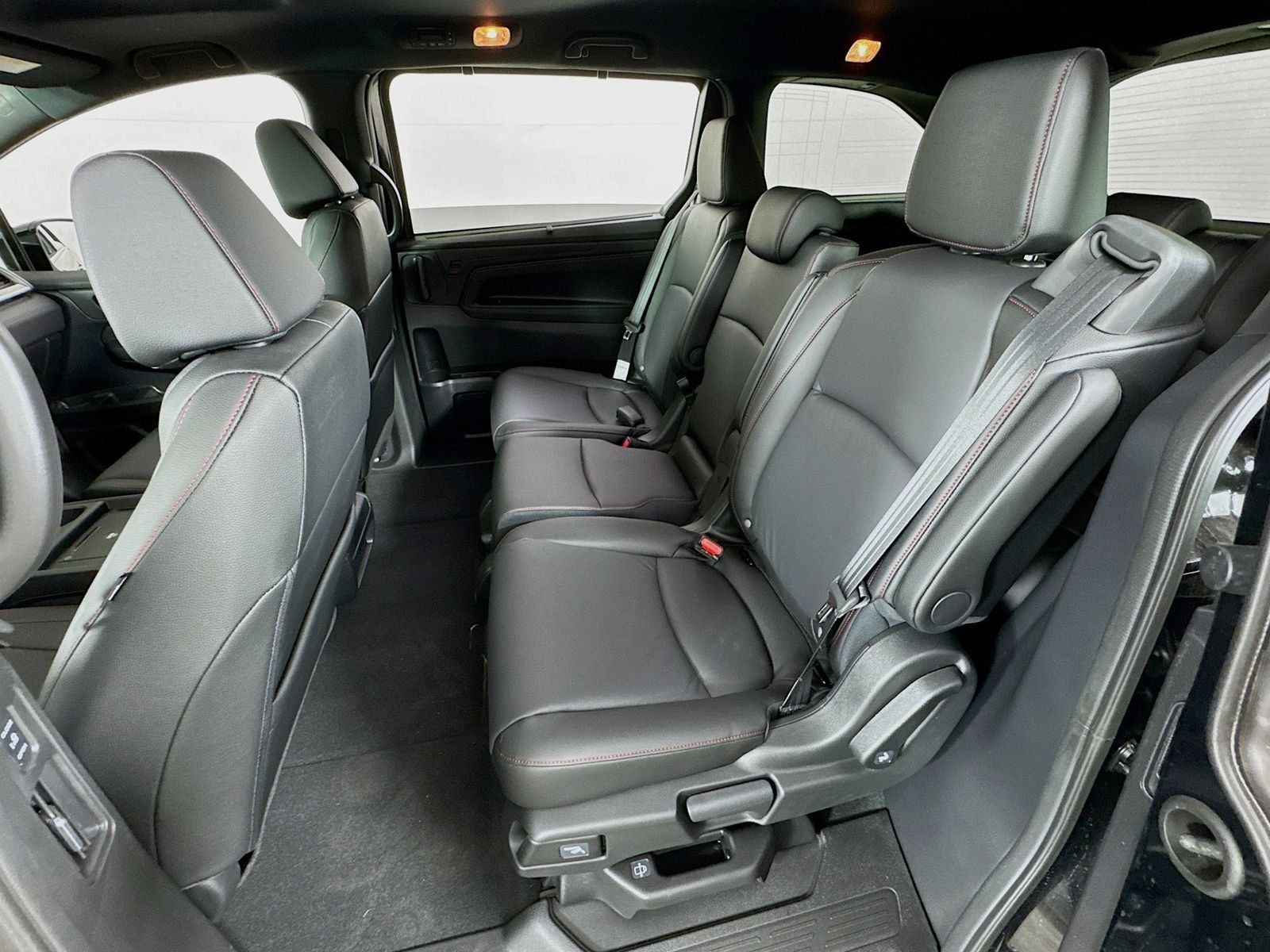 2026 Honda Odyssey Sport L - Photo 18