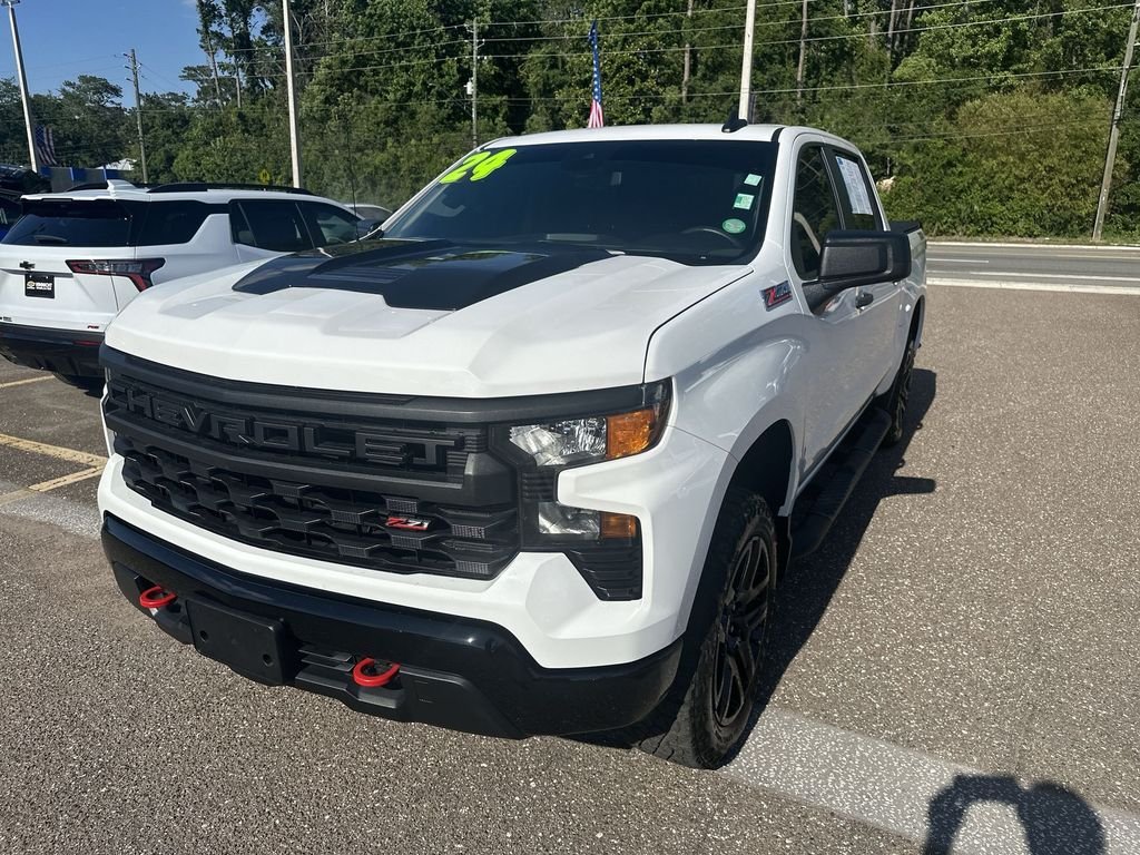 Used 2024 Summit White Chevrolet Custom Trail Boss image 12