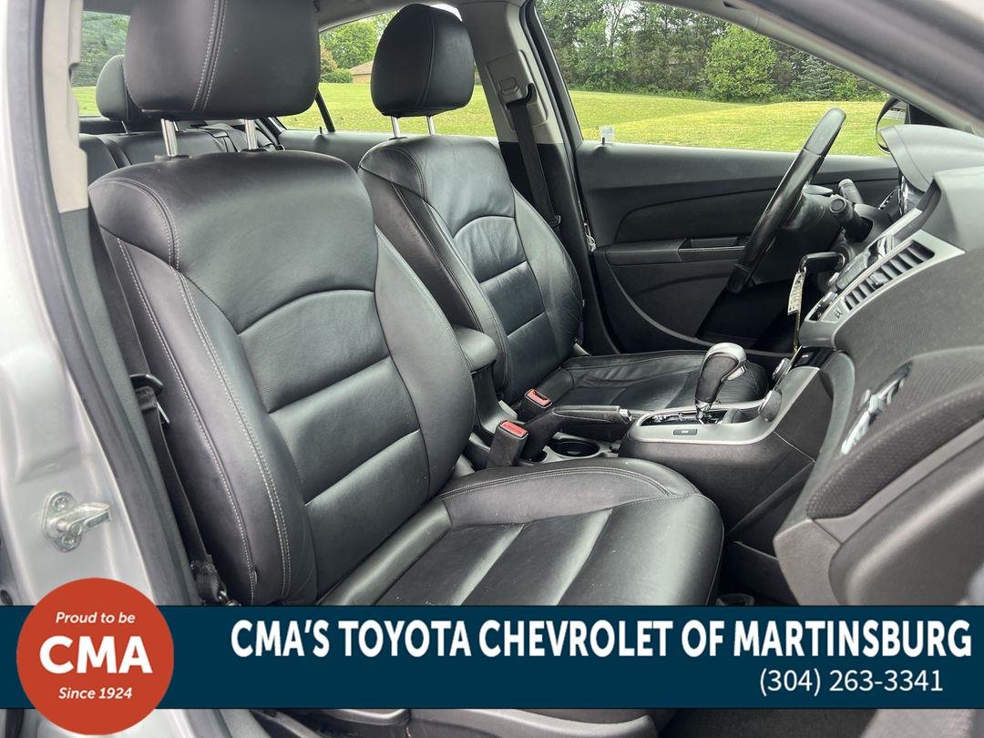 Used 2014 Silver Ice Metallic Chevrolet 2LT image 22