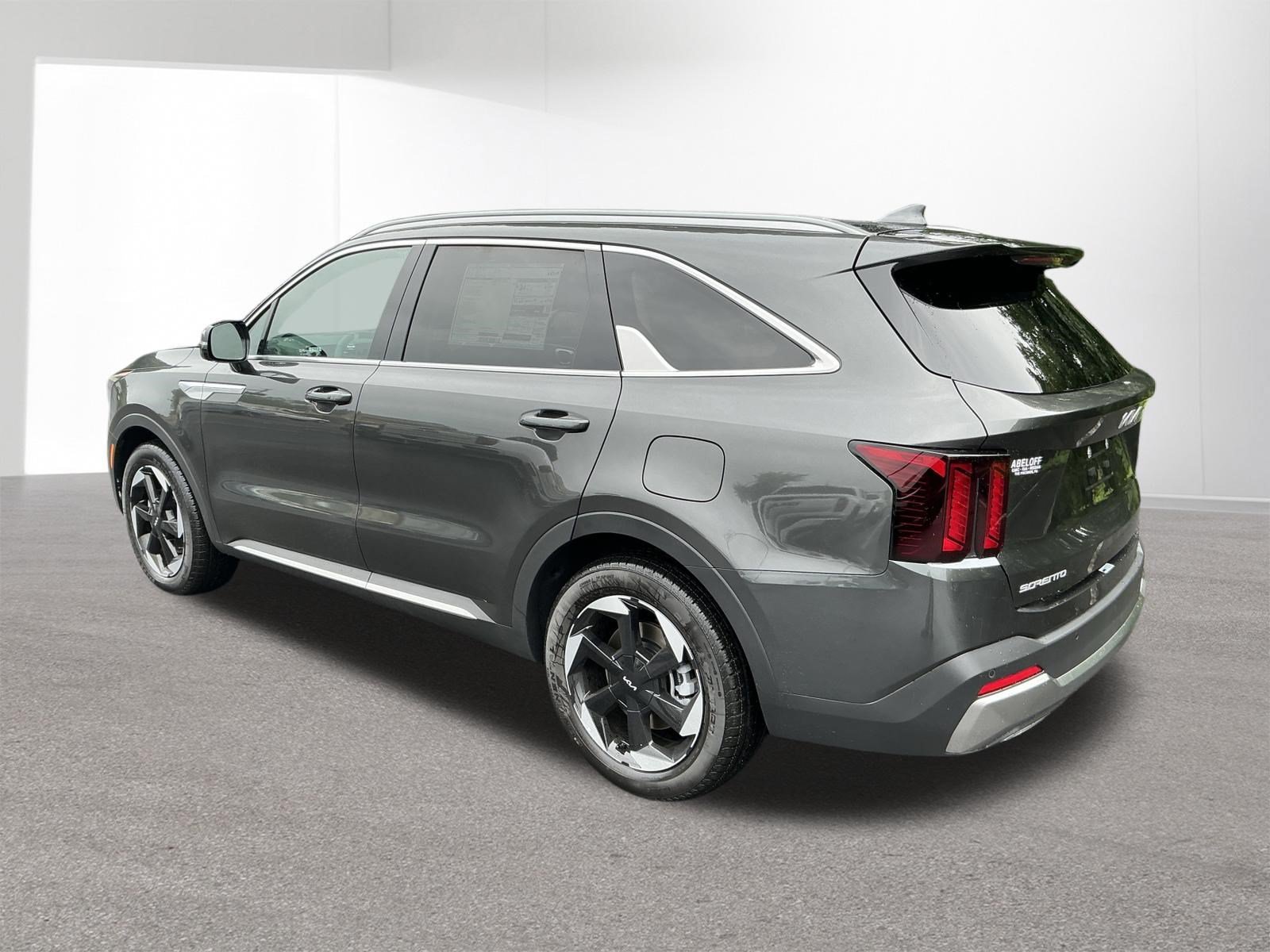 New 2026 Interstellar Gray Kia EX image 5
