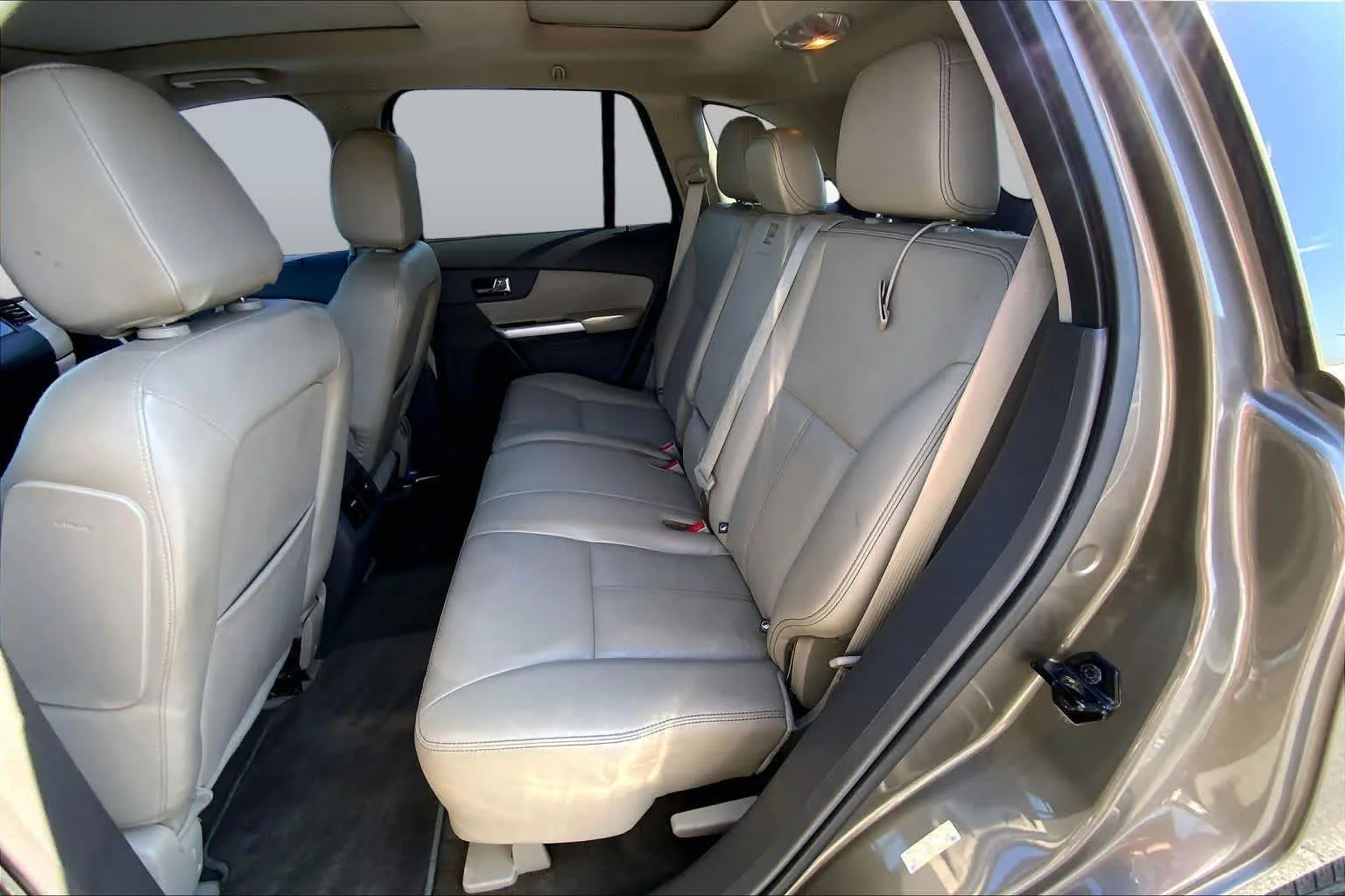 Used 2013 Mineral Gray Metallic Ford SEL image 20