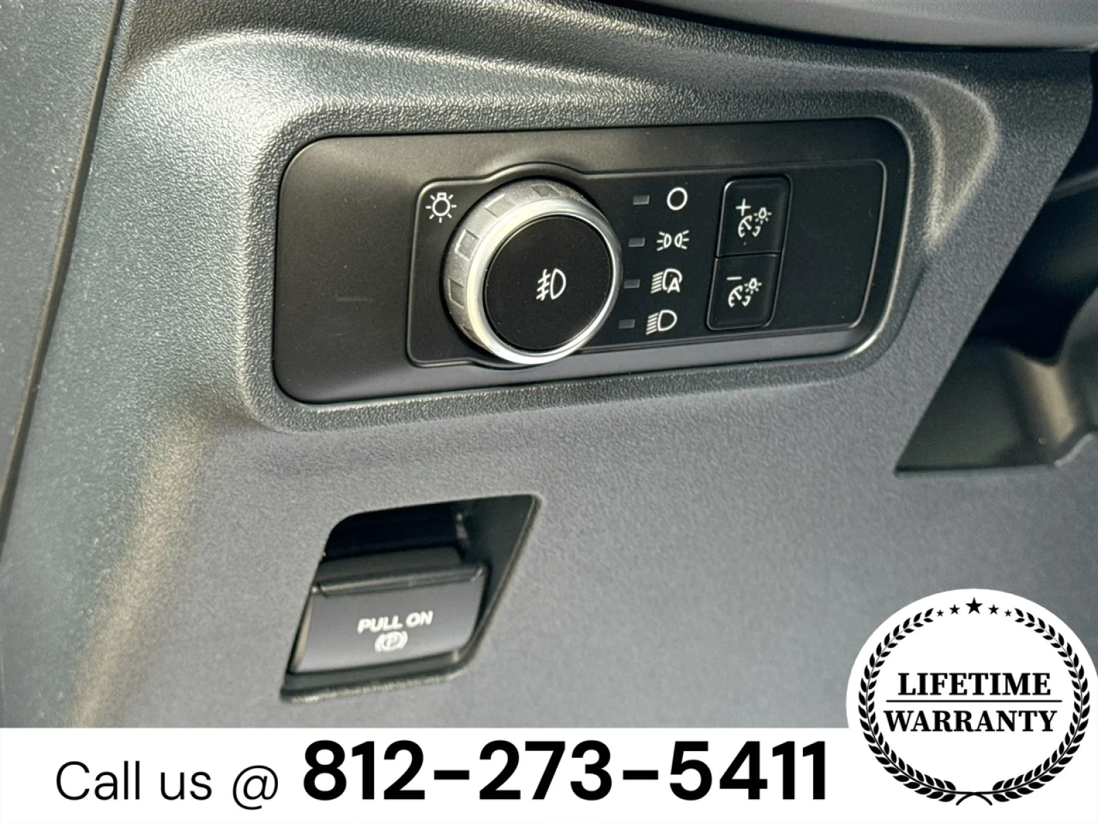 New 2025 Marsh Gray Ford Badlands® image 10