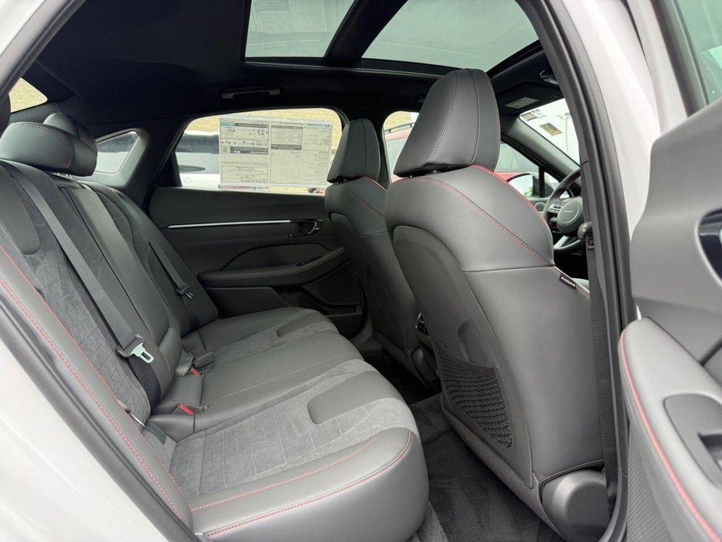 2025 Hyundai Sonata N Line - Photo 27