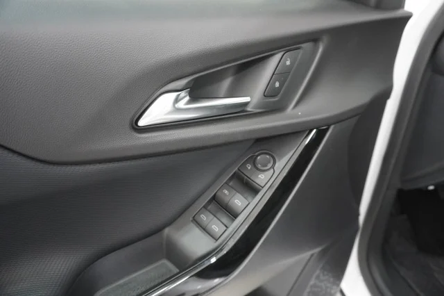 New 2027 Summit White Chevrolet LT image 14