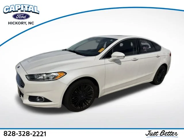 Used 2016 White Ford SE image 1
