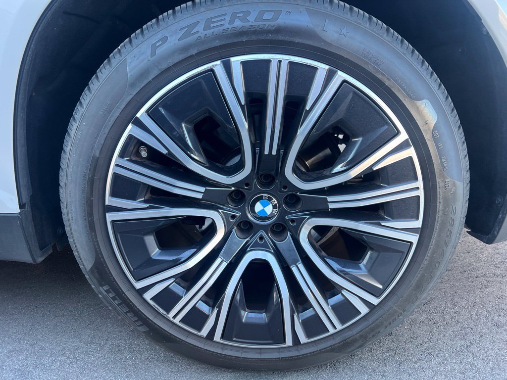 Certified Used 2025 Gray Metallic BMW 30 xDrive image 5