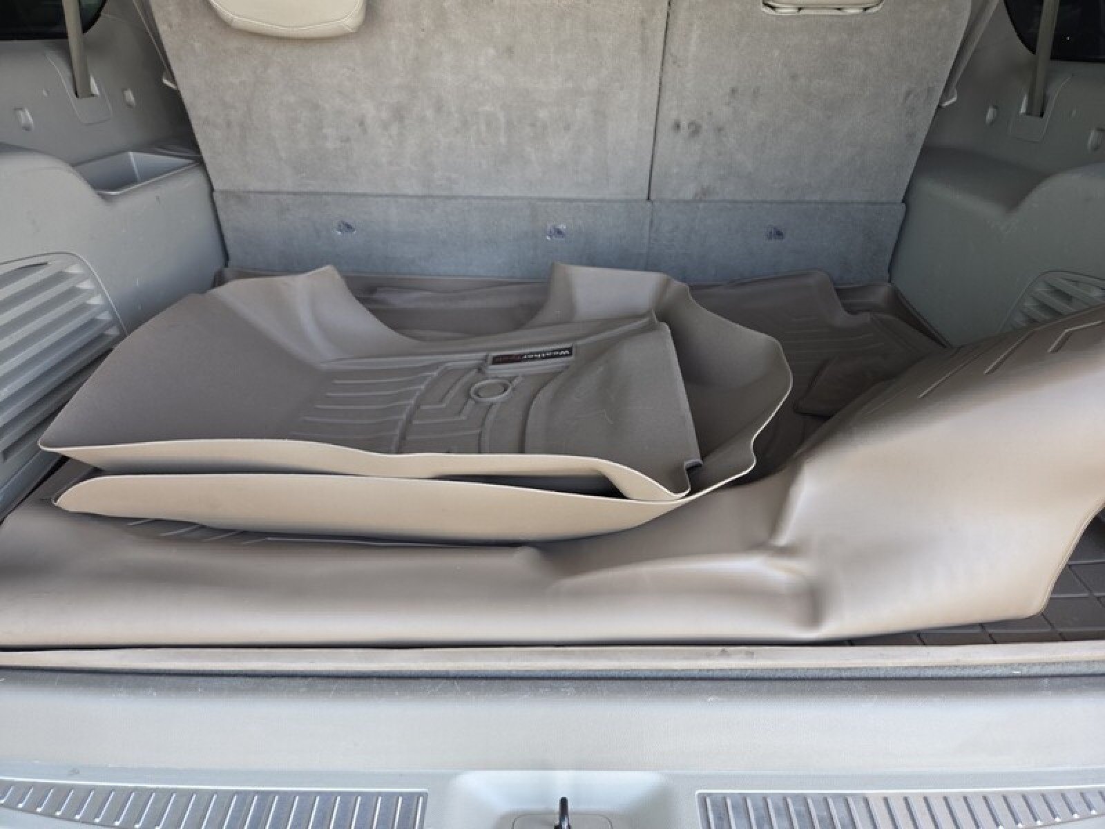 Used 2016 GREY Cadillac Luxury Collection image 19