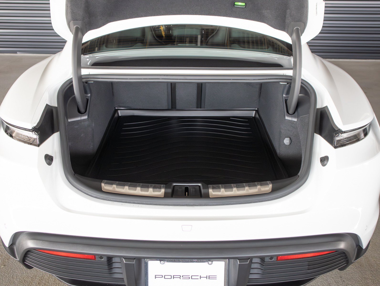 Certified Used 2026 White Porsche 4 image 25