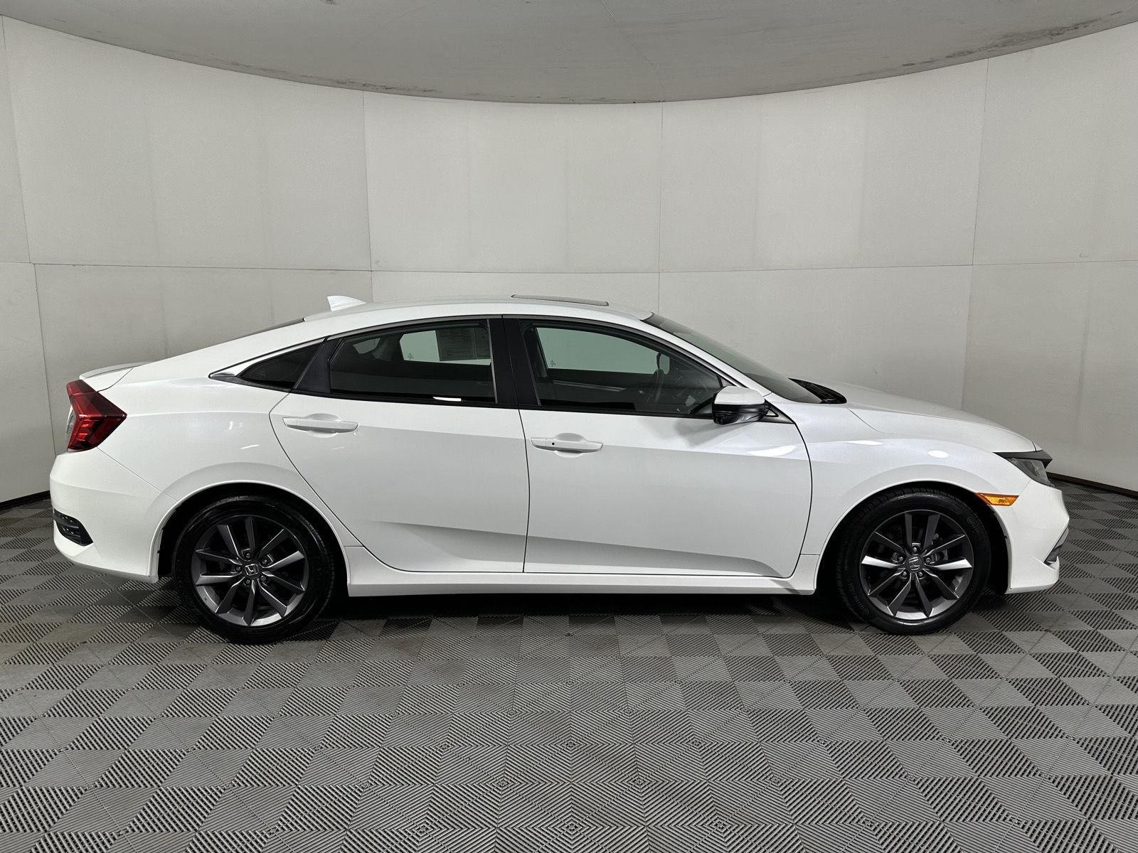 Used 2021 Platinum White Pearl Honda EX image 8